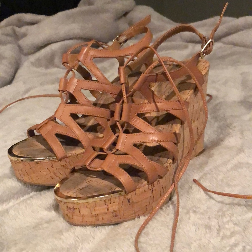 Brown leather Tie-up the leg wedges